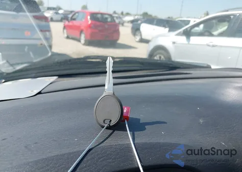 2005 Chrysler Town & Country из США, поврежденный, VIN 1C4GP45R95B437287